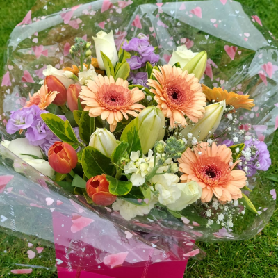 Peach Meadow - Peach meadow handtied in a nice box or bag. Please note the content may vary depending on availability